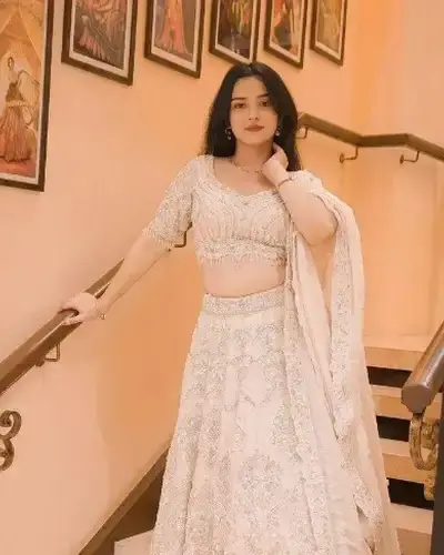 Escort Rajula